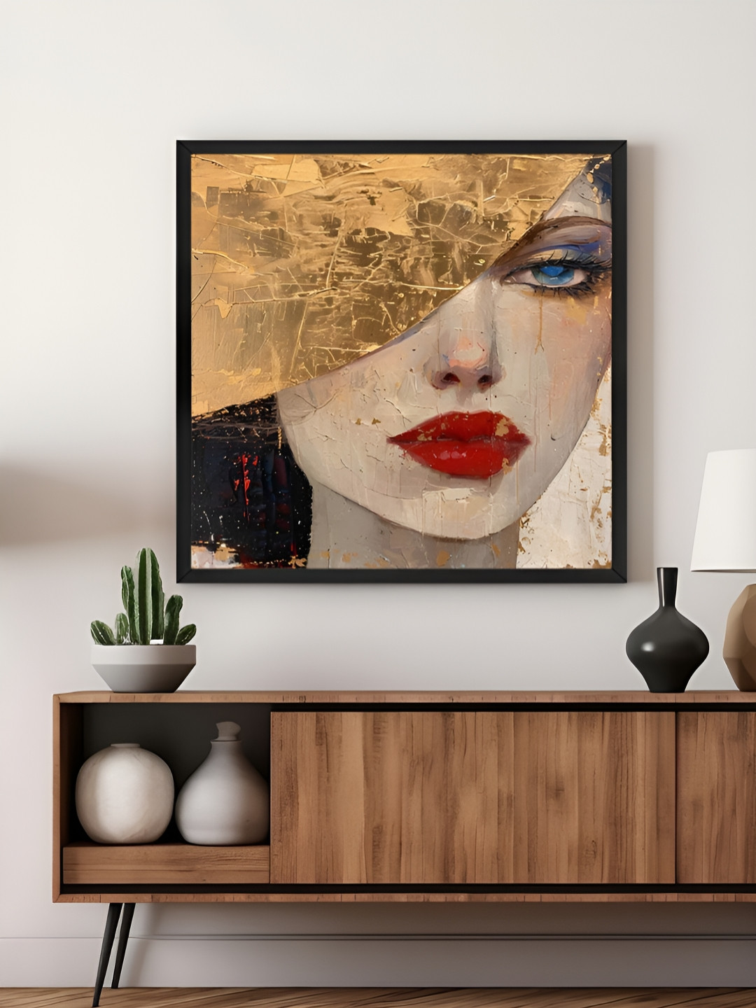 999Store Gold-Toned & Red Face Canvas Wall Art