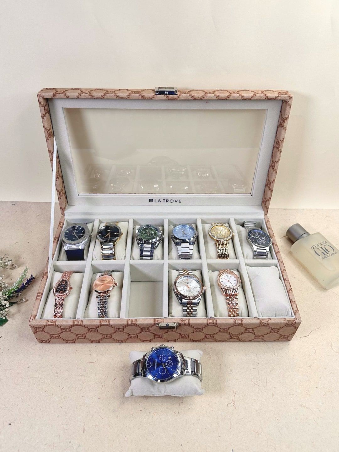 La Trove 12 Slot Champagne Leather Wrist Watch Organiser Glass Top Closet Box