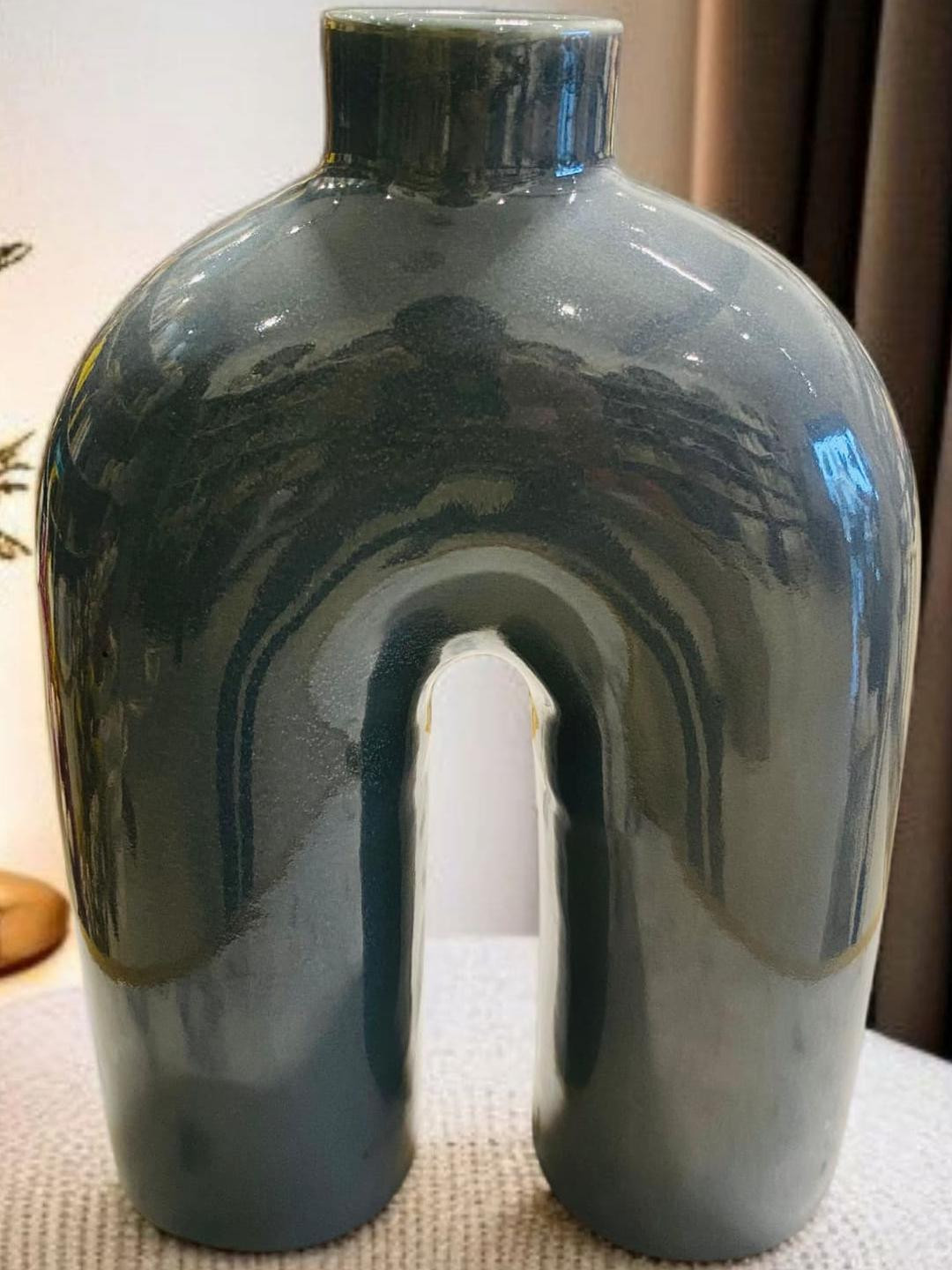 ARTISANS BAZAR Inverted U Shape Ceramic Minimalist Flower Vase