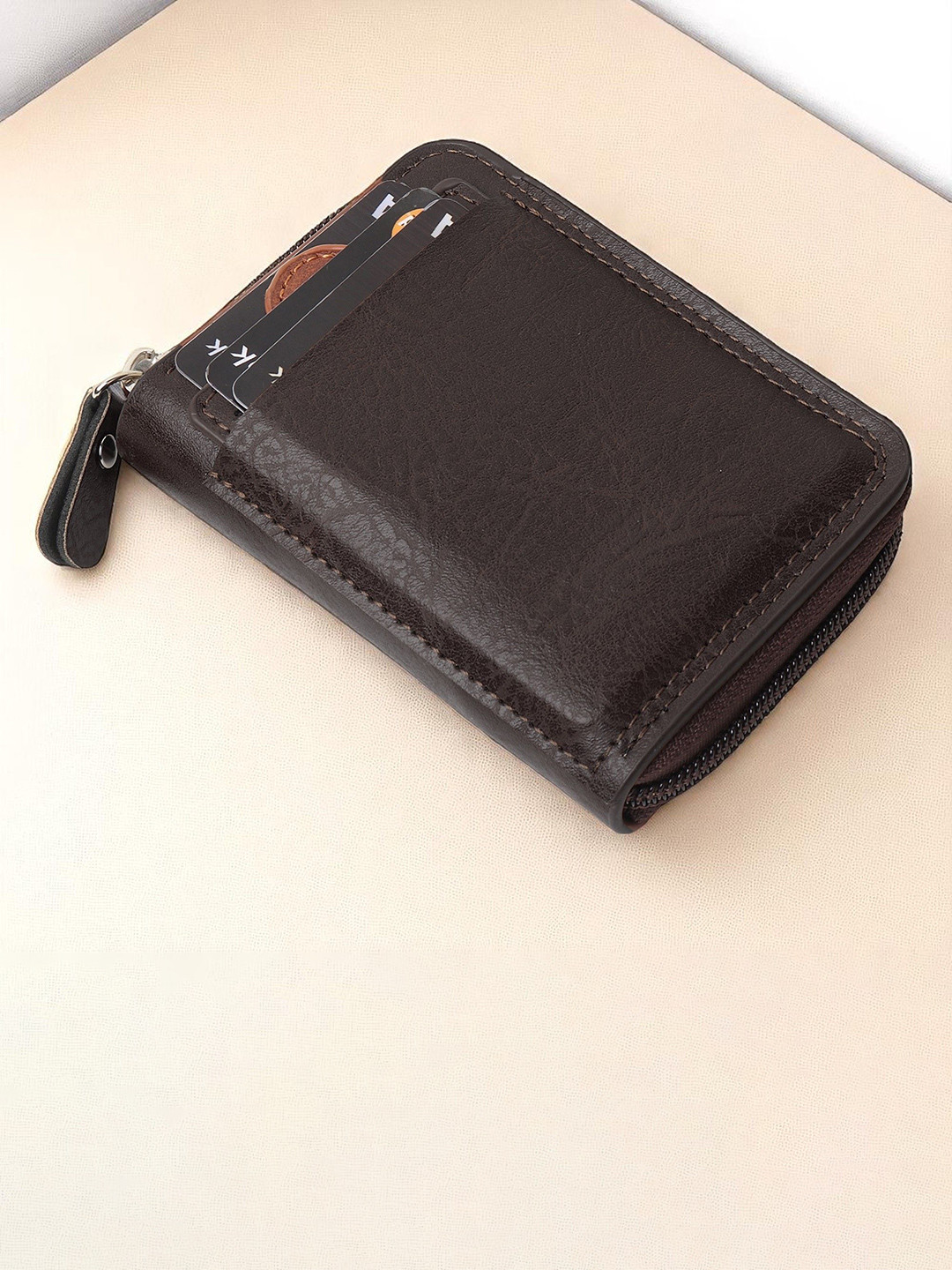 Killer Men Textured Short Zip Around Cardholder Wallet