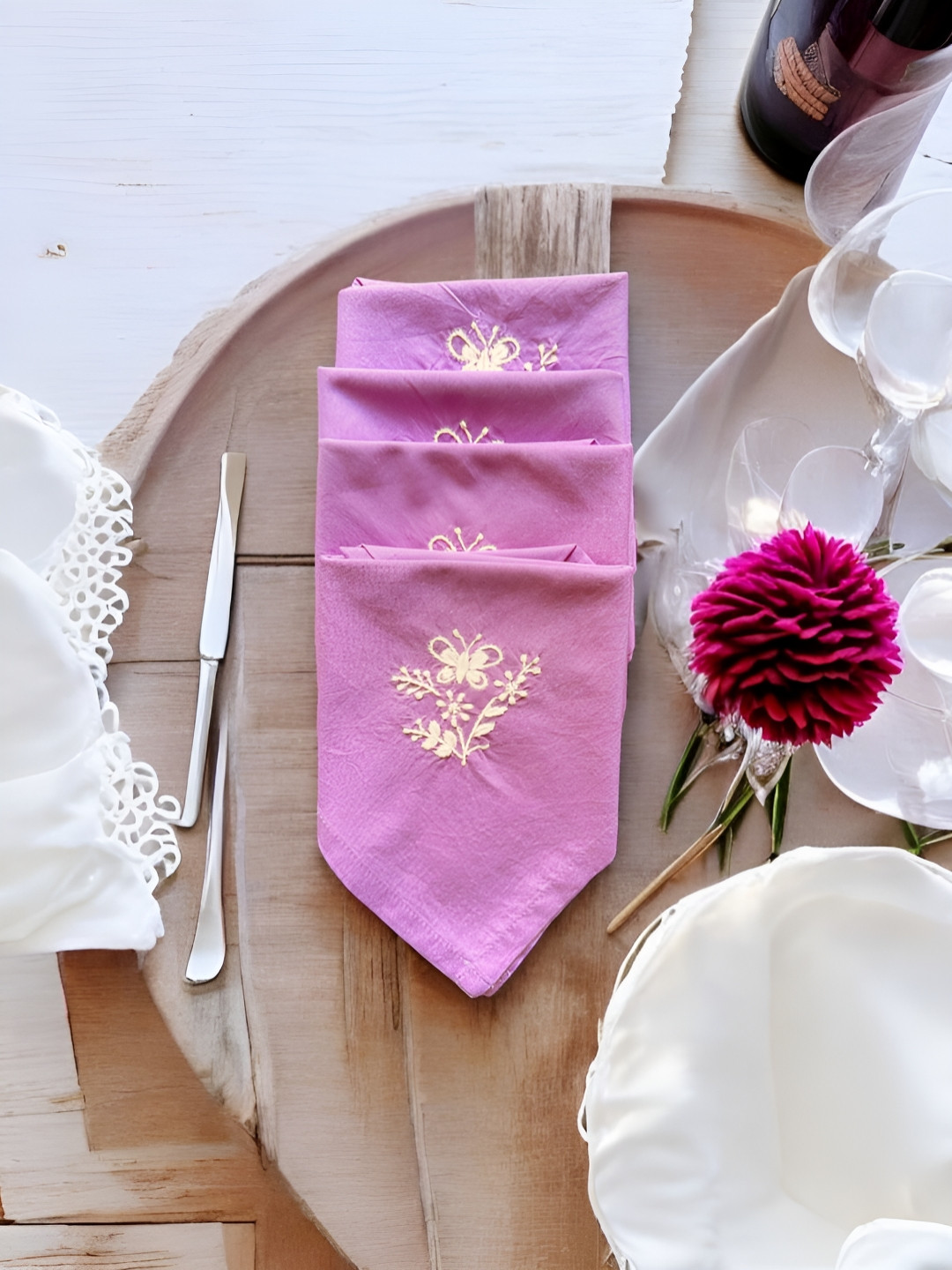 Inara 2-Pcs Lavender Coloured & White Embroidered Table Napkin