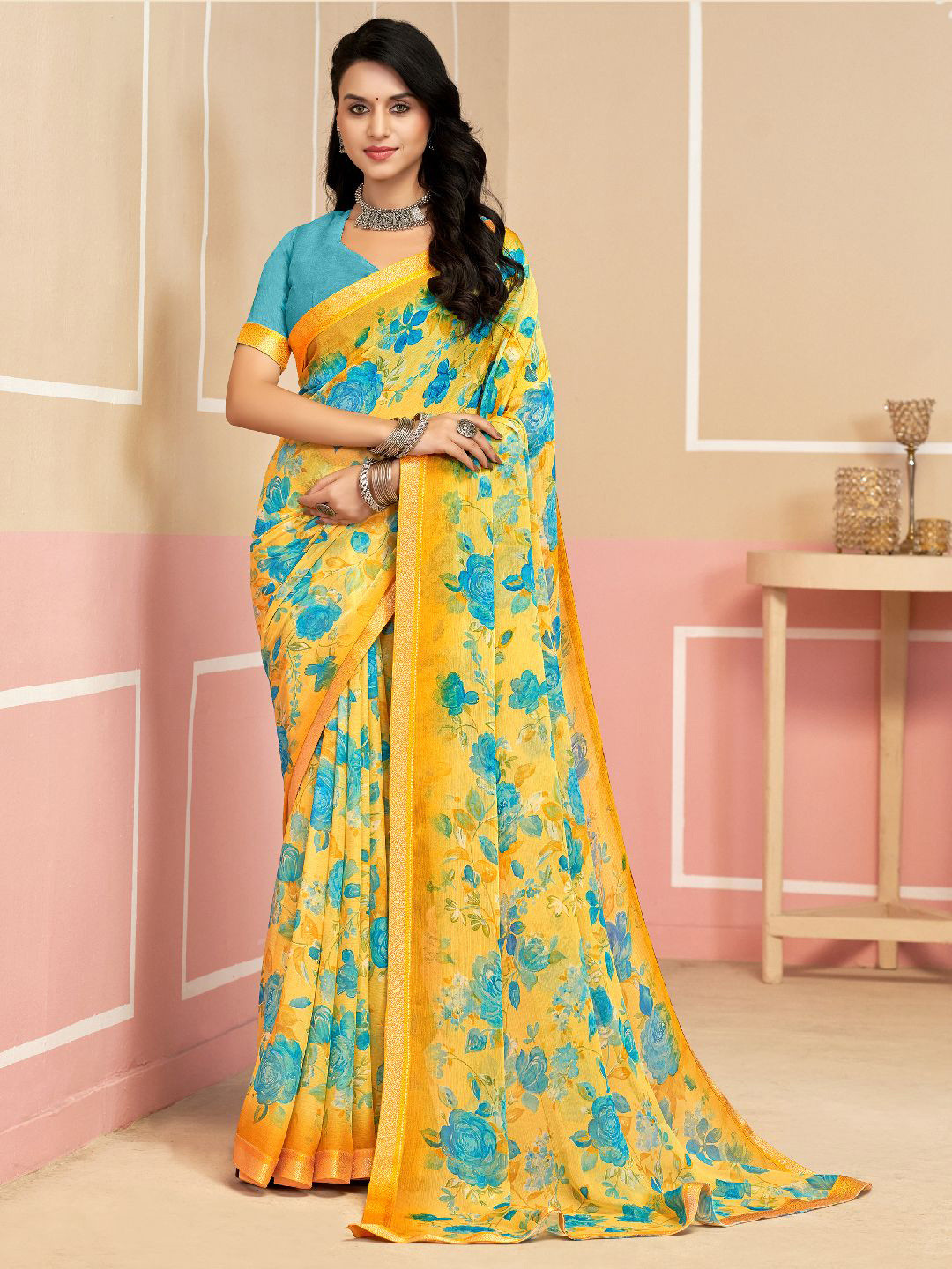 Panzora Floral Printed Saree And Contrast Blouse Piece