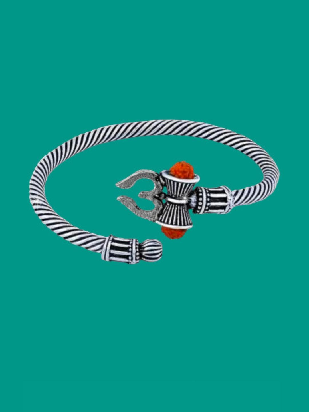 Dynamic Retail Global Men Silver Kada Bracelet