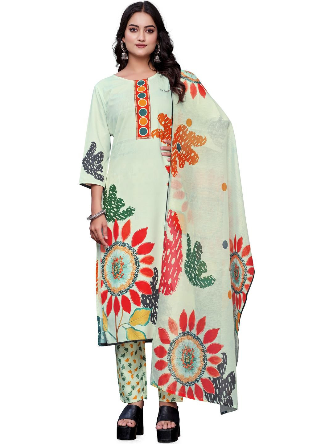 PARVOTSAV Women Floral Printed Light Green Kurta with Trousers & With Dupatta