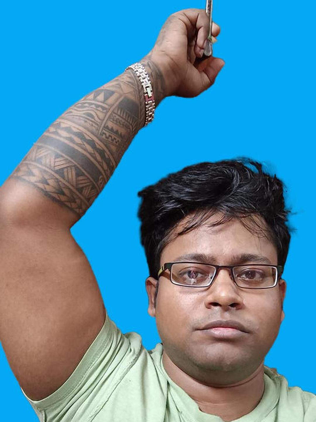 Dynamic Retail Global Men's Silver Link Bracelet