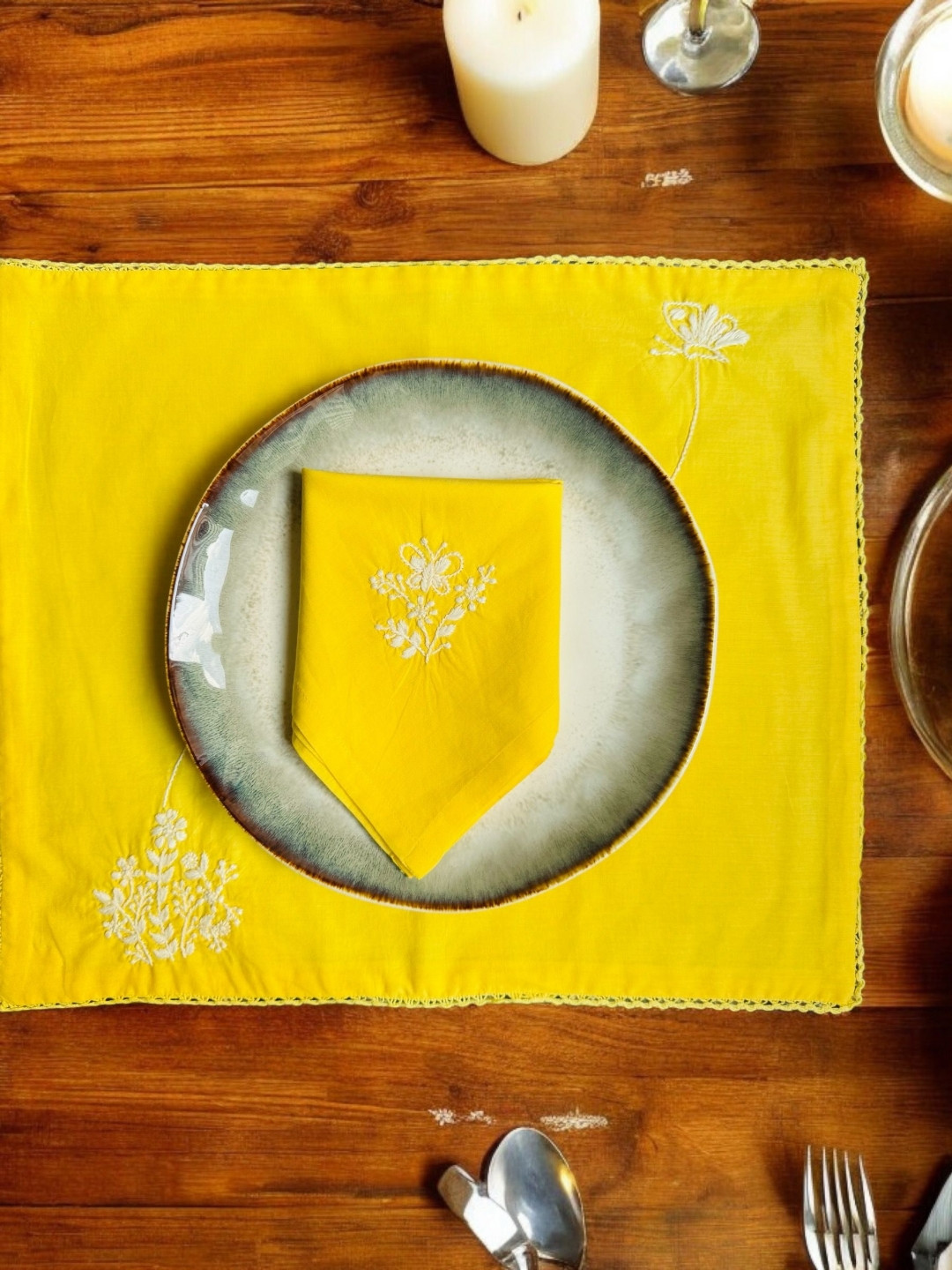 Inara 2-Pcs Yellow & White Embroidered Table Placemats