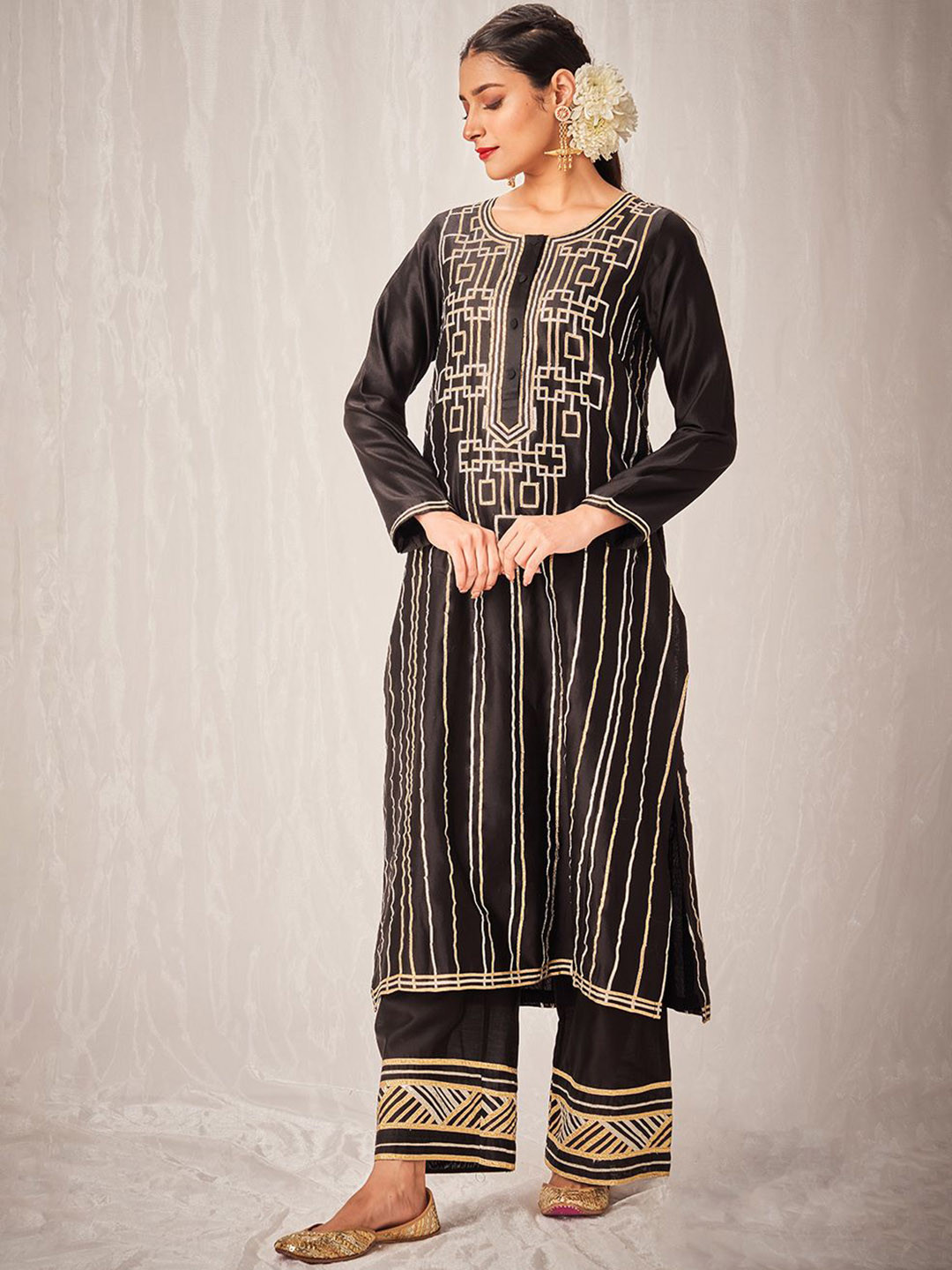Gulabo by Abu Sandeep Women Geometric Printed Wide Leg Palazzos