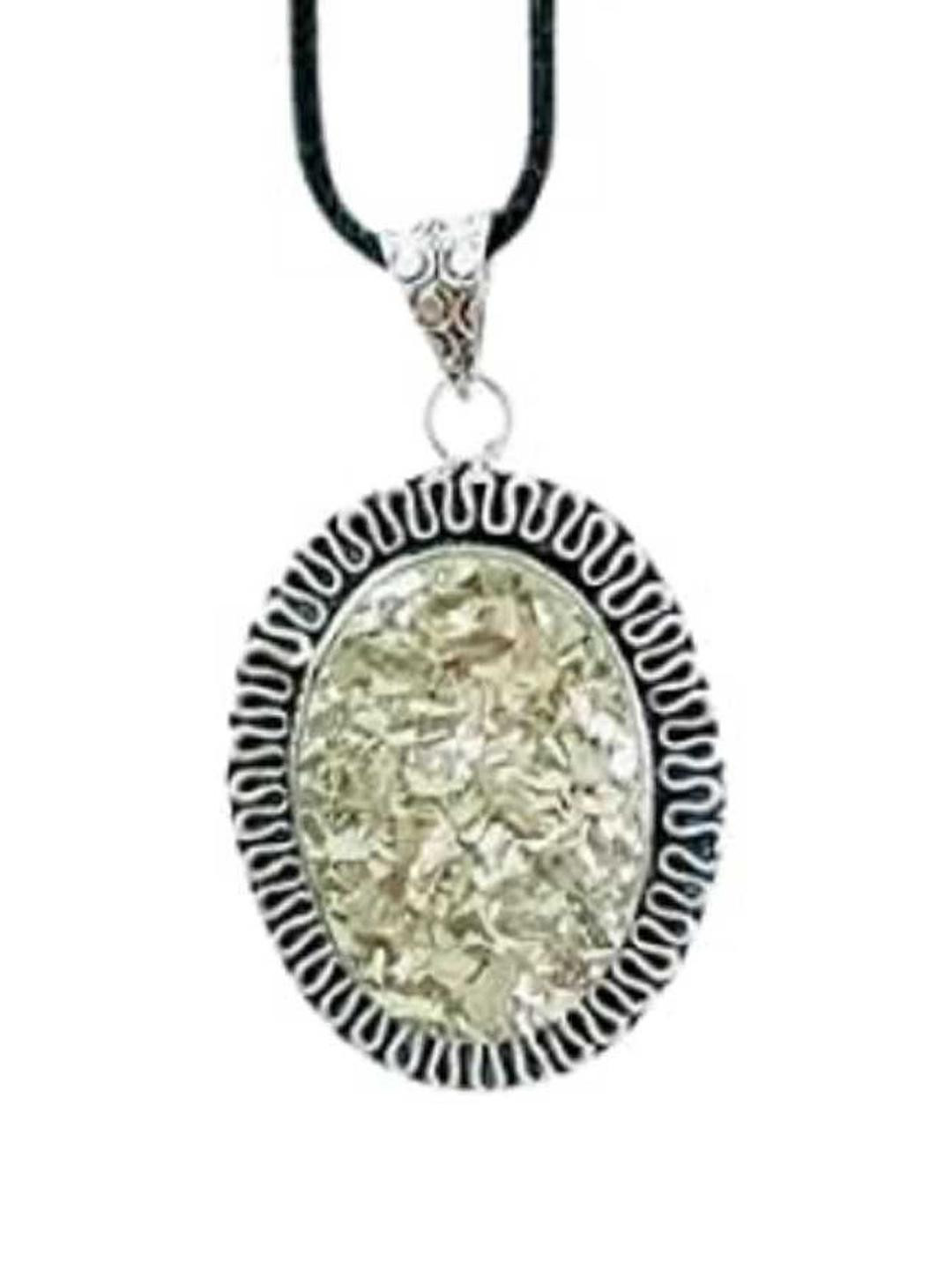 AURRA STORES Oval Designer Pendants