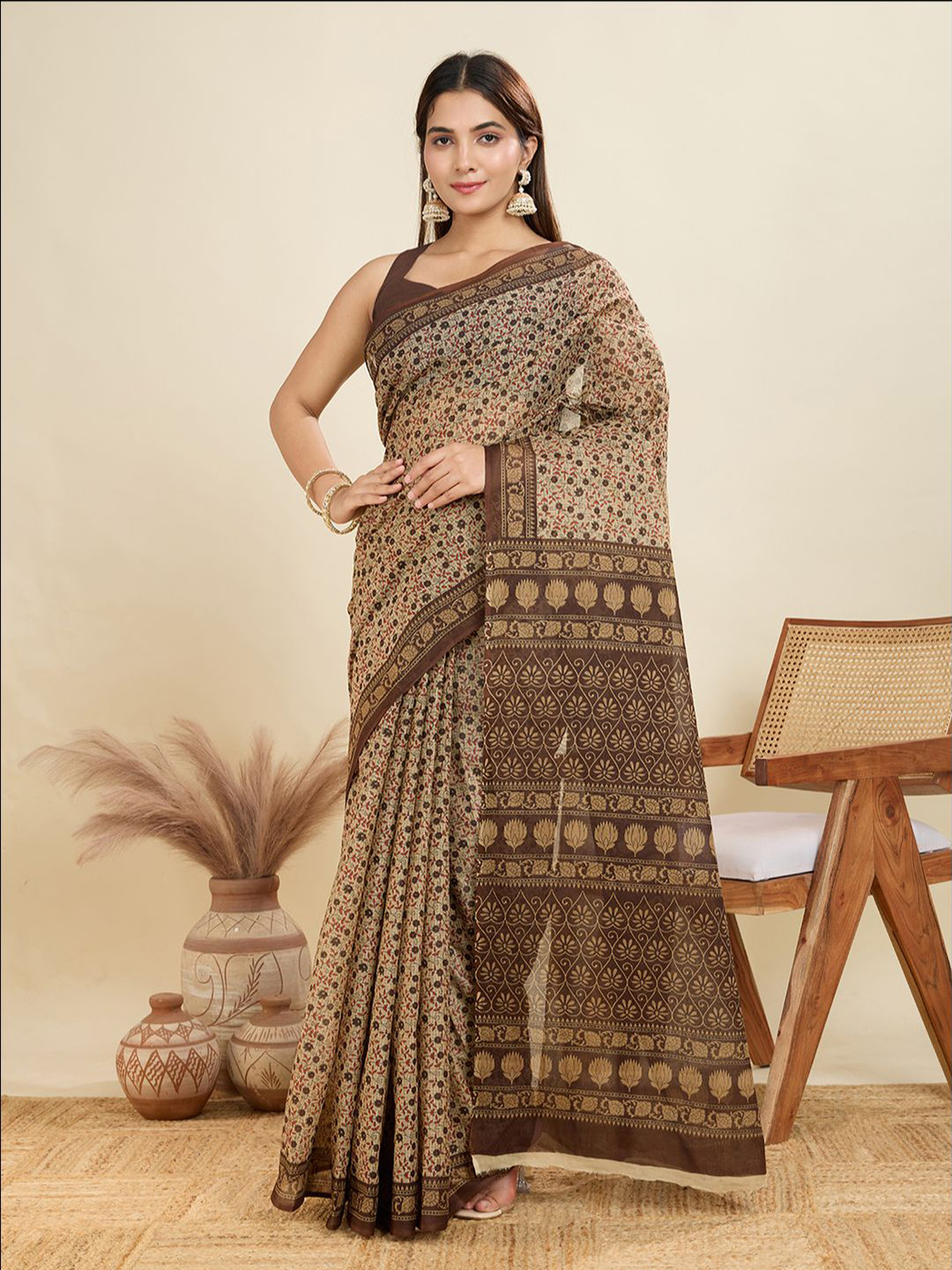 SHANVIKA Floral Pure Cotton Saree Without Blouse Piece