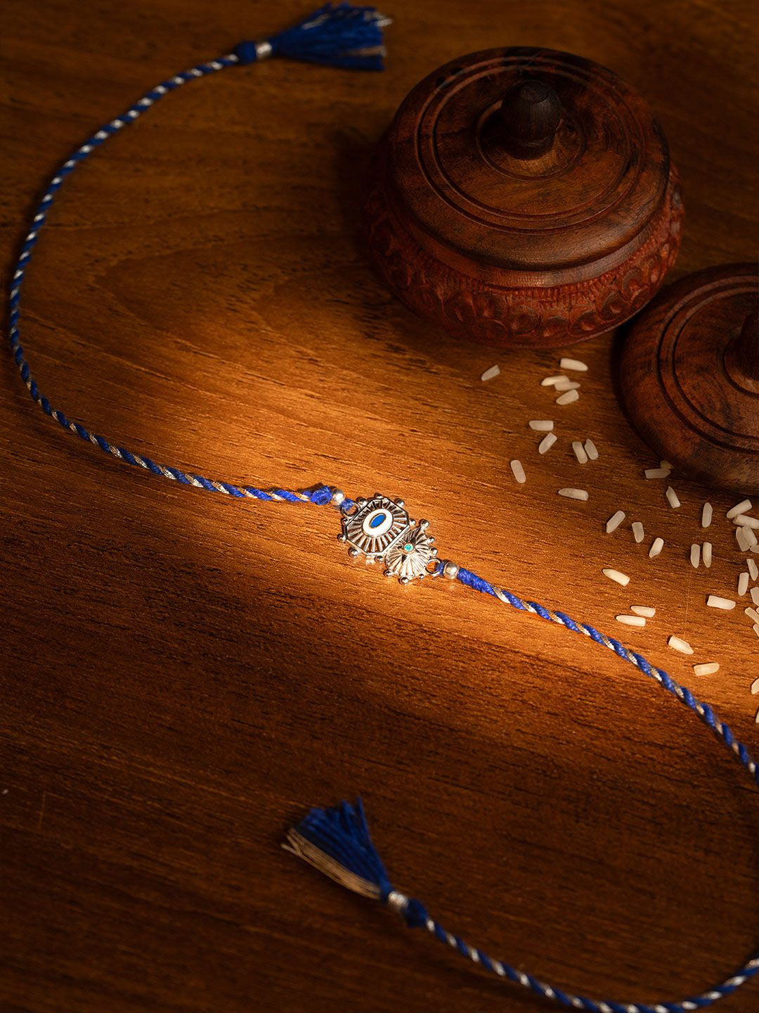 SHAYA Knot of Care 925 Silver Wraparound Rakhi