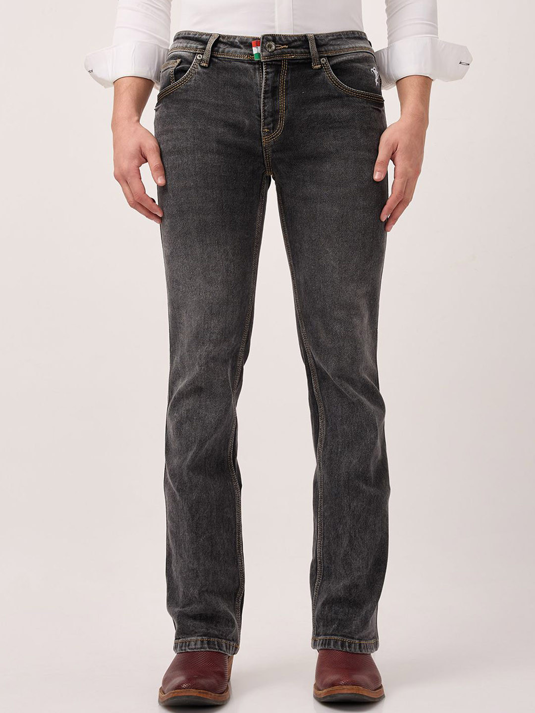 mode de base Men Bootcut Mid-Rise Light Fade Stretchable Jeans