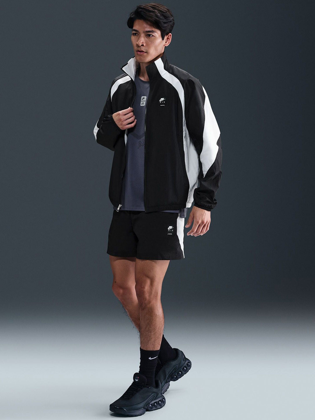 Nike Air Woven Men Mid-Rise Above Knee Short