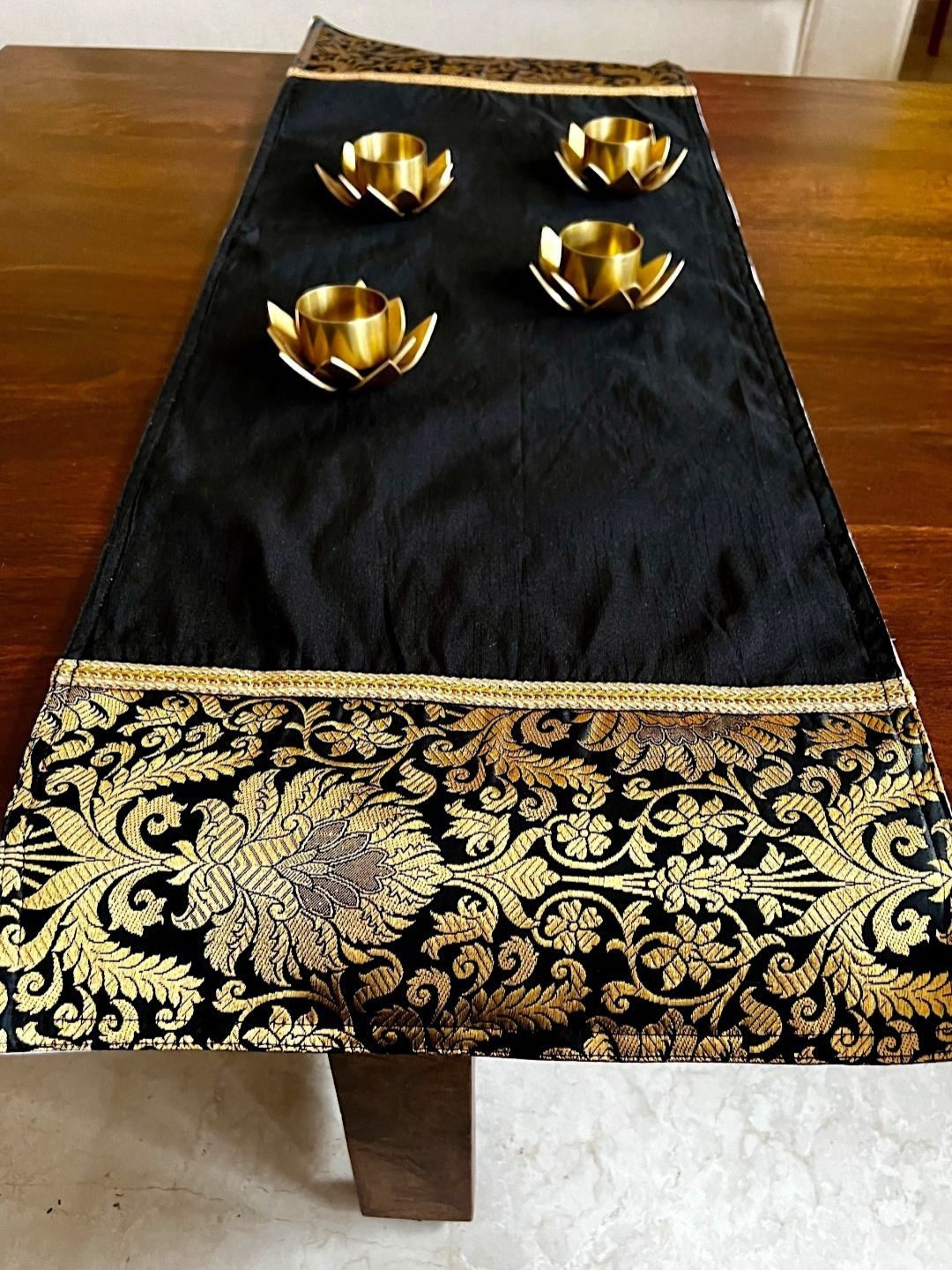 PILOVILO Black & Yellow Woven Designed TableRunner