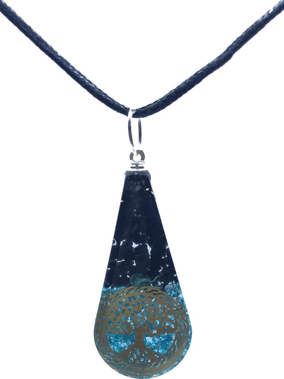 VIBESLE Unisex Teardrop Shaped Tourmaline Studded Pendant with Chain