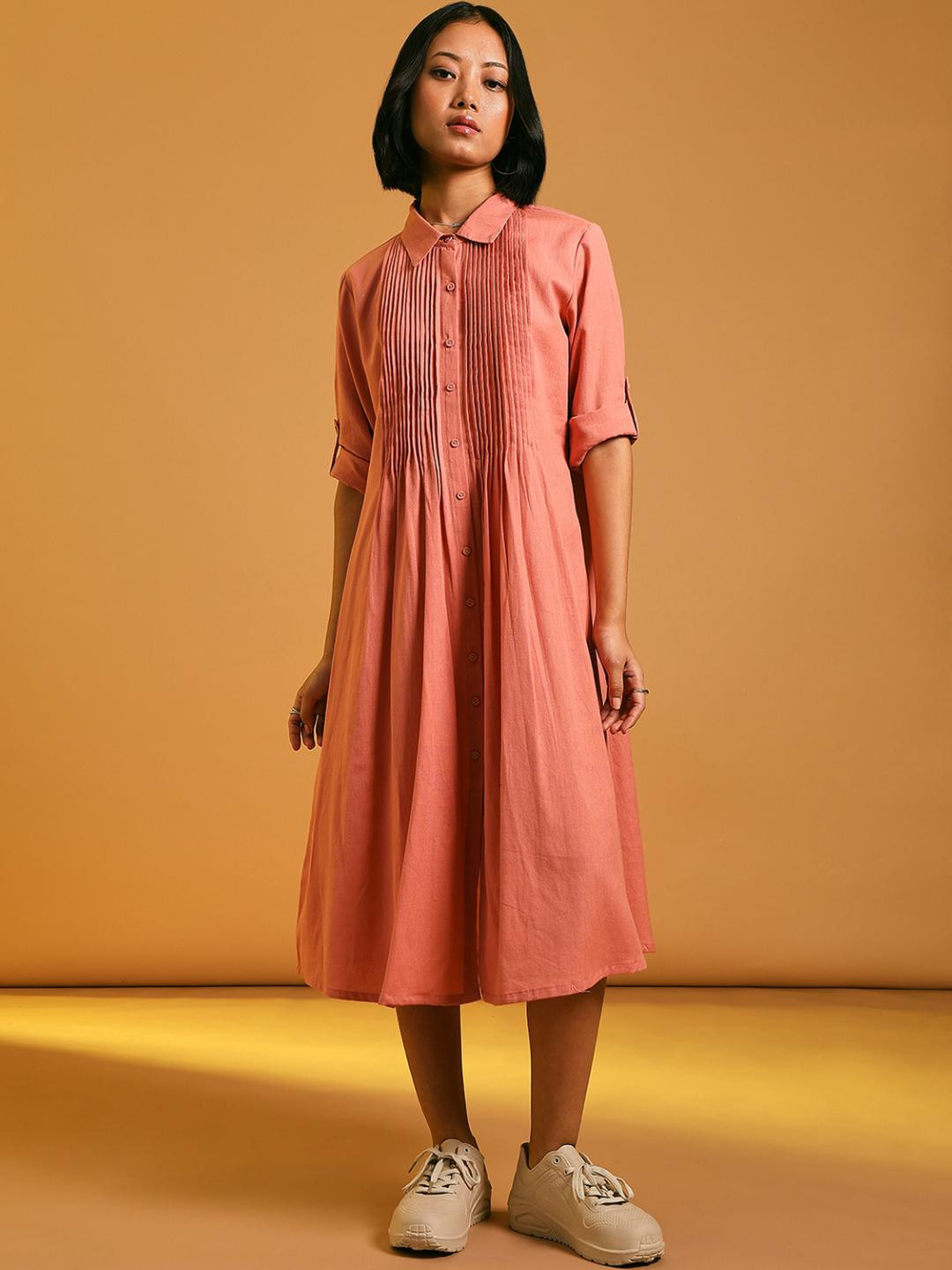 LIMEROAD Women Ethnic Solid Cotton Flex Shirt Collar Kurta