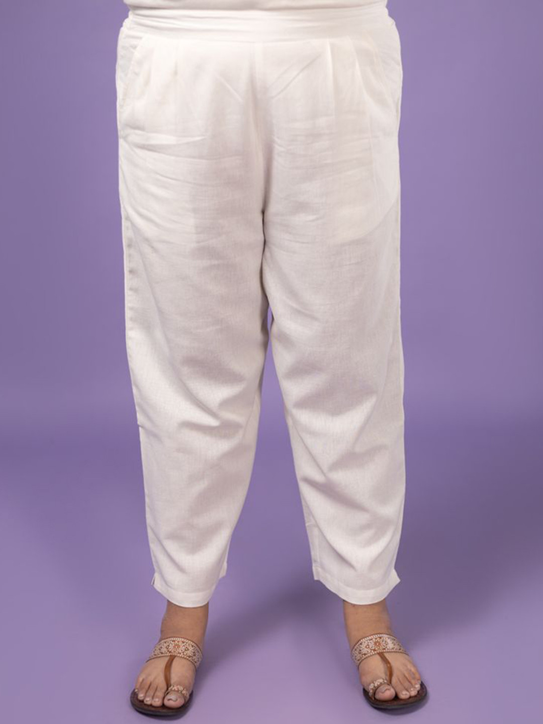 Sizeupp Women Plus Size Easy Wash Relaxed Fit Pure Cotton Pleated Trousers