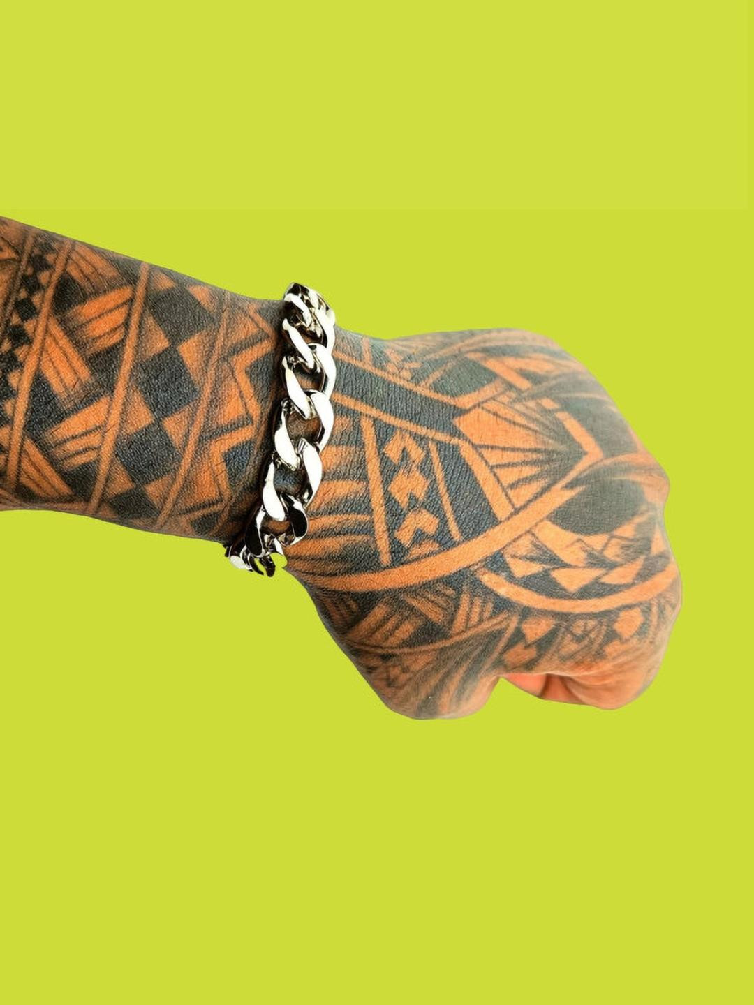 Dynamic Retail Global Men Armlet Bracelet