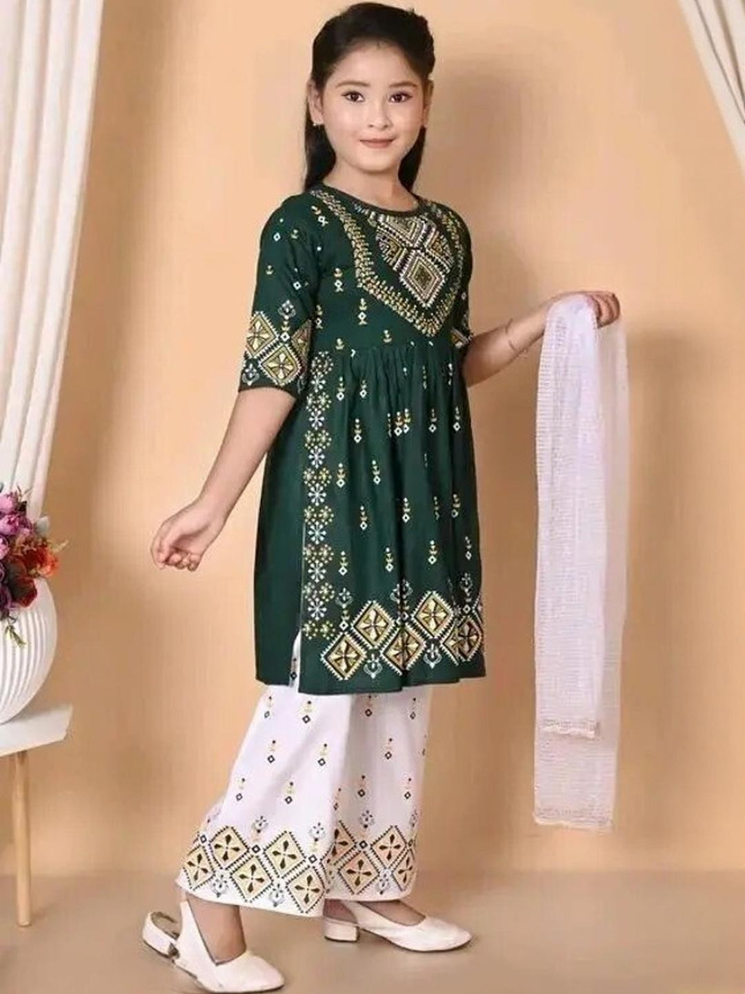 ITC FASHION Green Polyester Dresses