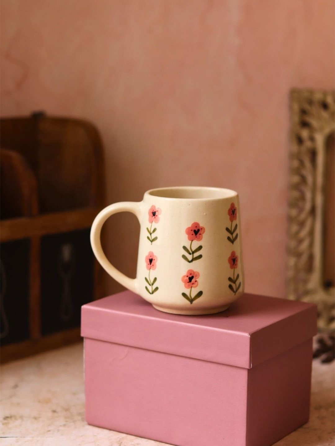 WEAVING HOMES White & Green Floral Printed Ceramic Glossy Mug With Gift Box-250 ml