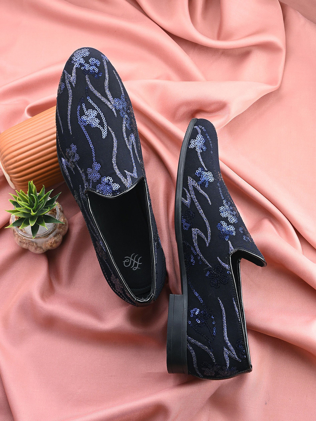 House Of Pataudi Men Blue Woven Design Embellished Textile Lightweight Mojaris Shoes