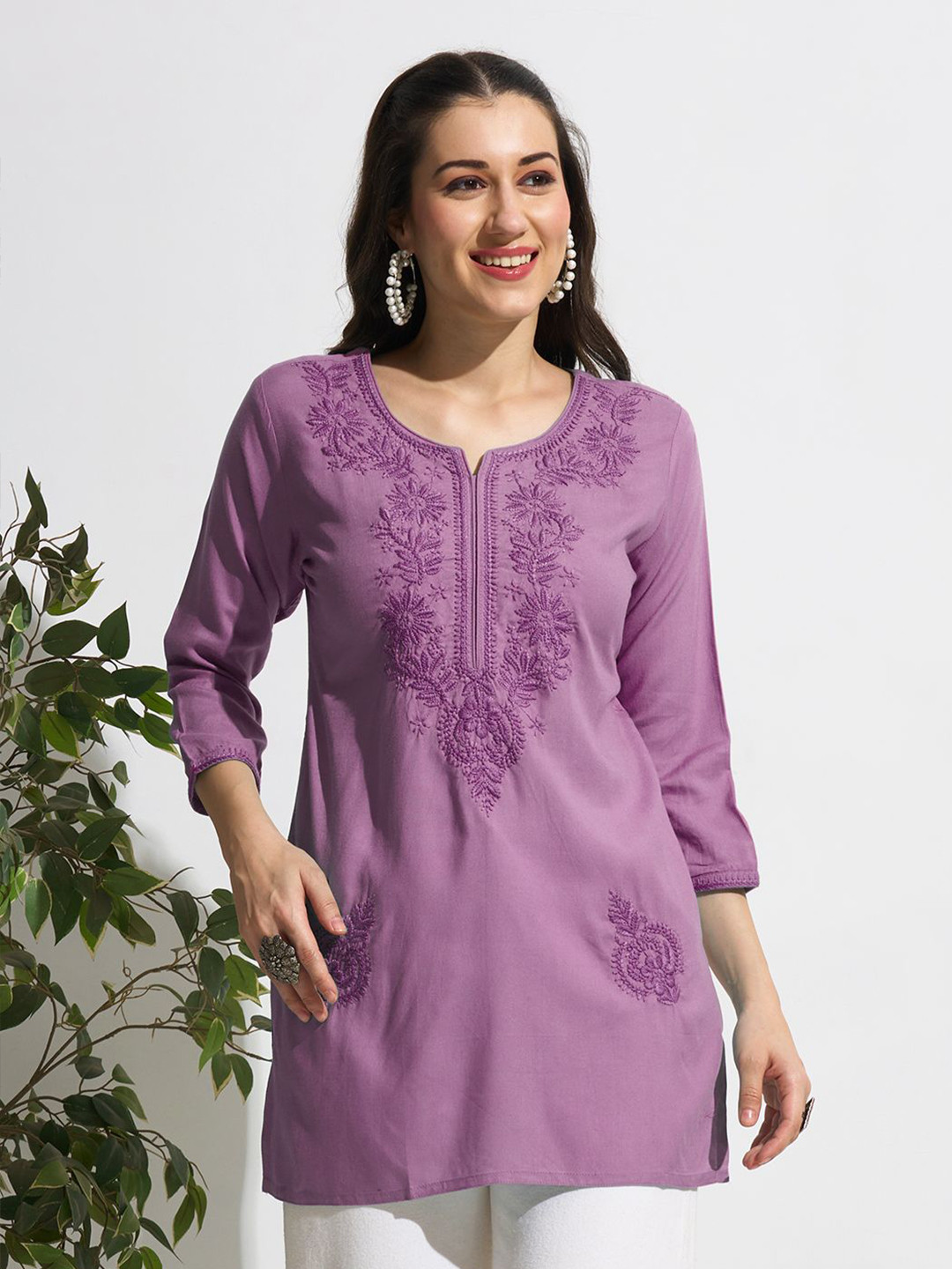 ZOLA Women Ethnic Motifs Embroidered Round Neckline Comfort Fit Kurtis