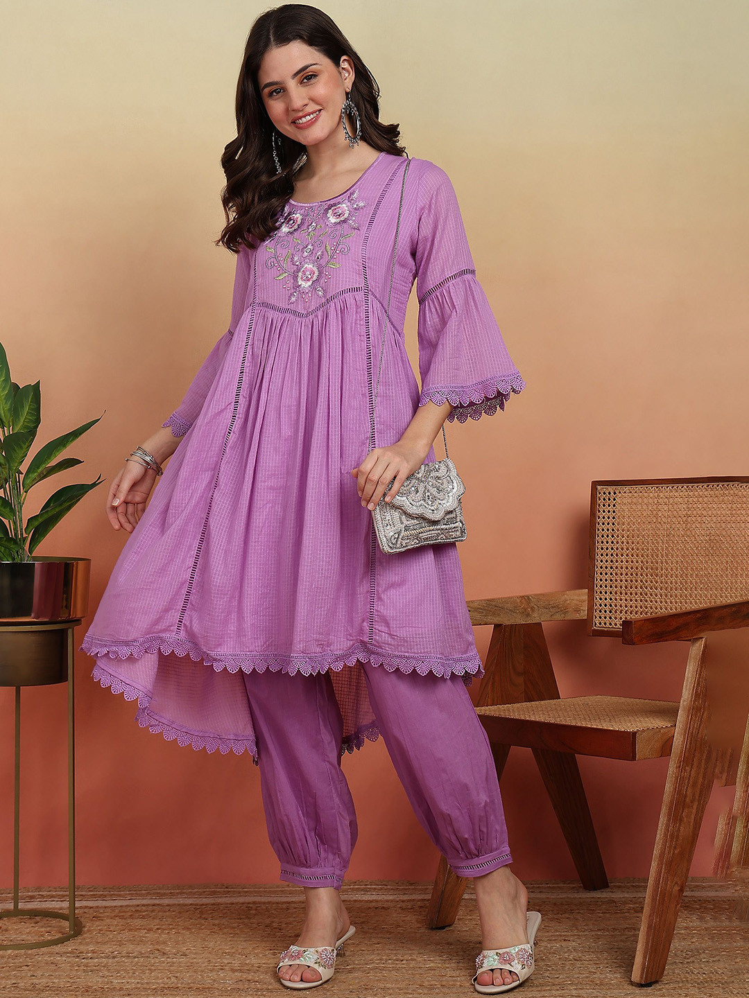 Sangria Women Ethnic Motifs Embroidered Thread Work Trendy Kurta Set