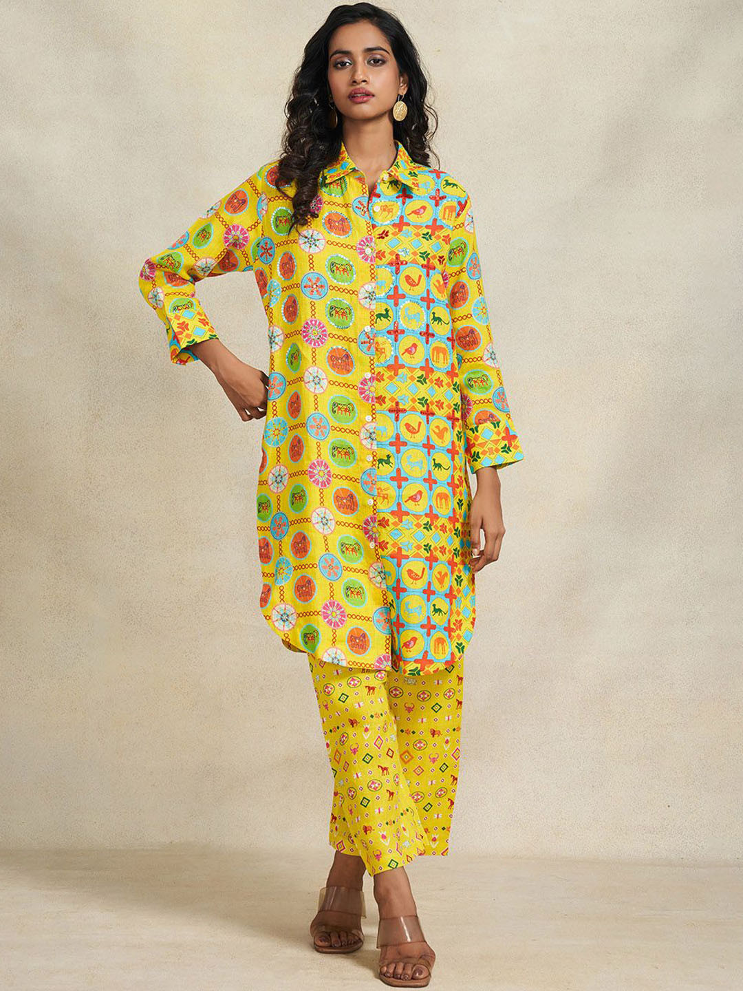 Gulabo by Abu Sandeep Women Conversational Printed Relaxed Loose Fit Linen Trousers