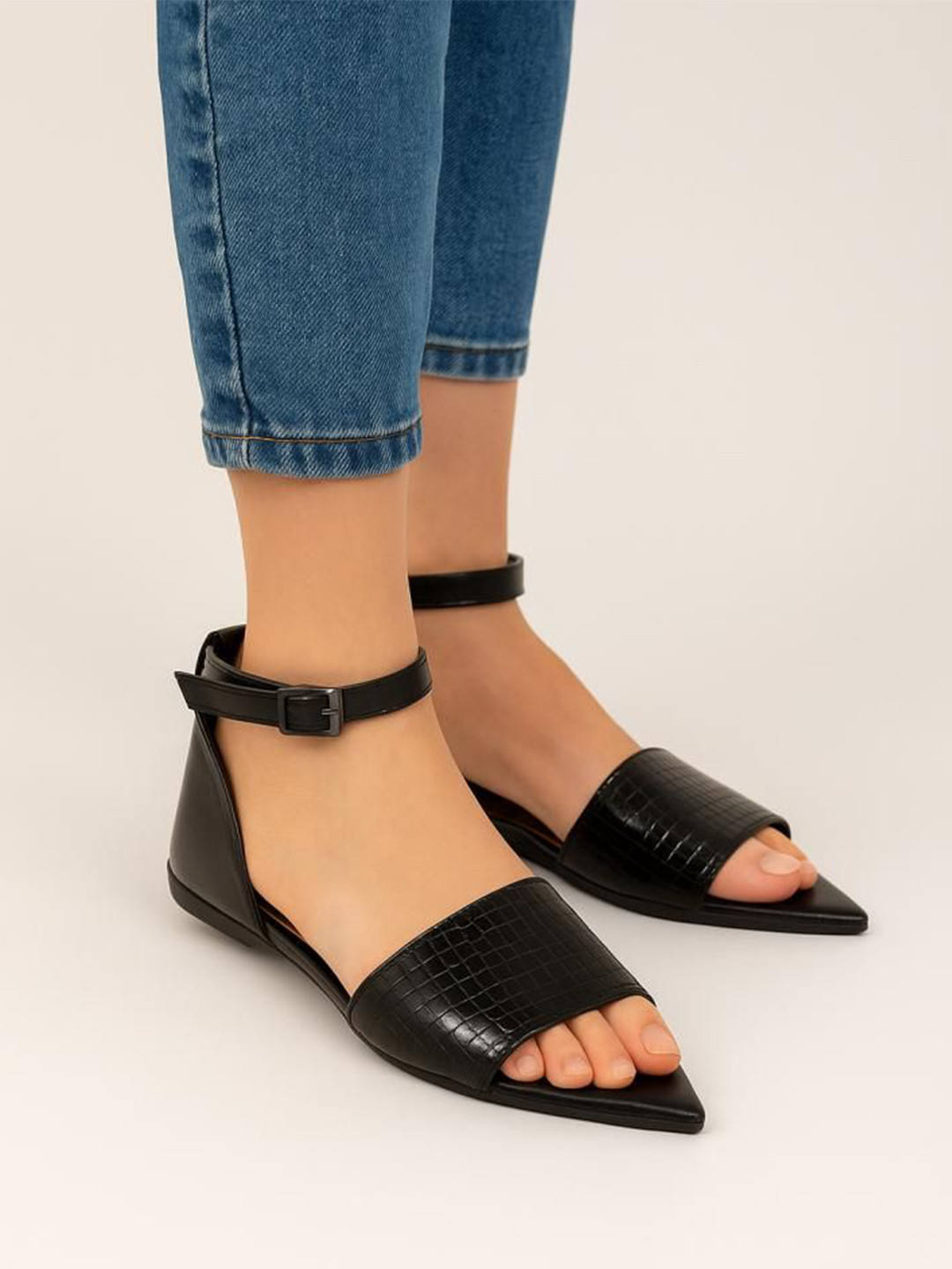 Linux Haze Women Textured Open Toe Flats