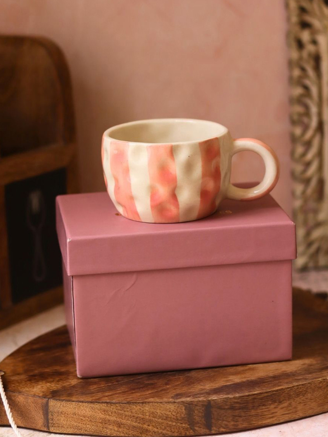 WEAVING HOMES Pink & White Striped Heart Printed Ceramic Glossy Mug With Gift Box-180 ml