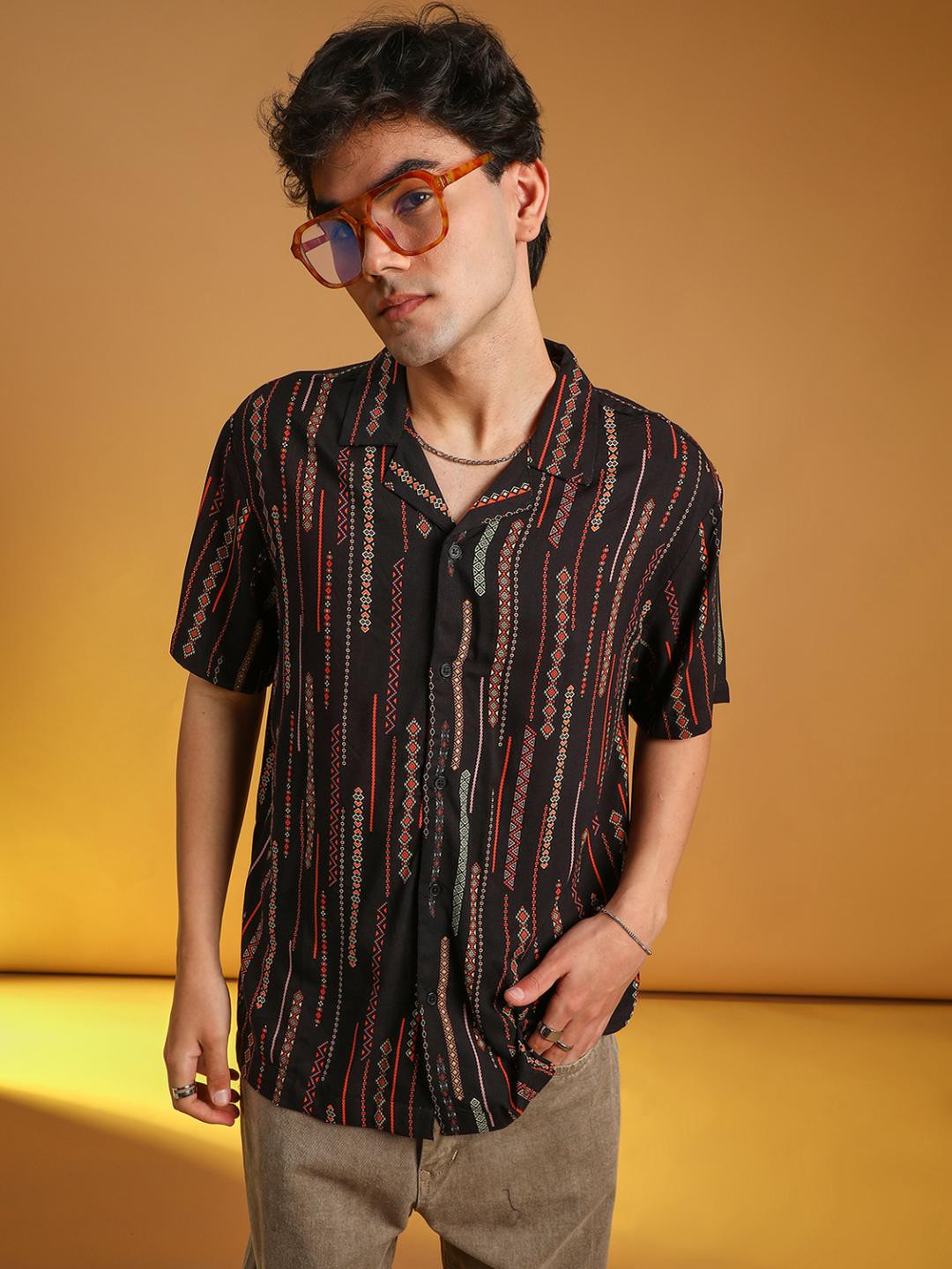 LIMEROAD Men Black Shirts