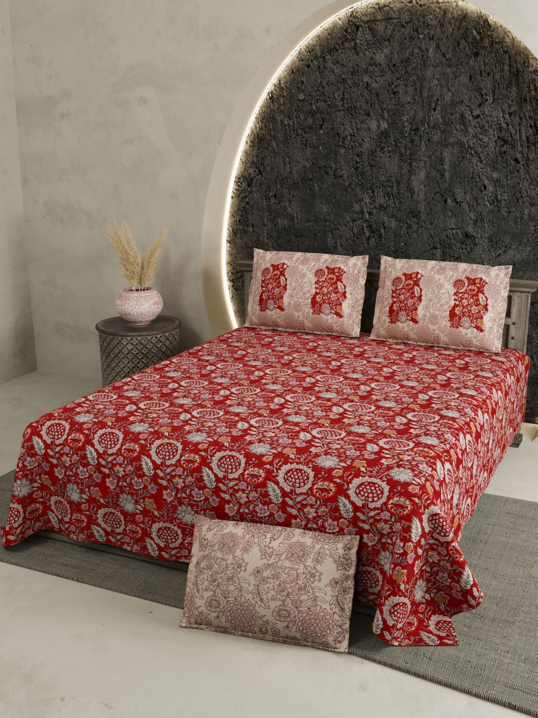 Aura Chartook Red & Beige Floral Printed 180 TC Cotton King Bedsheet Set 2.70 m x 2.70 m