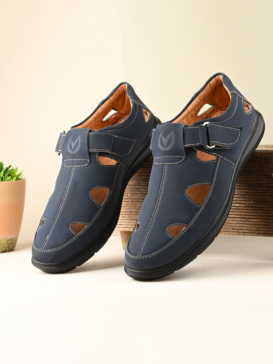 Vellinto Men Casual Comfort Sandals