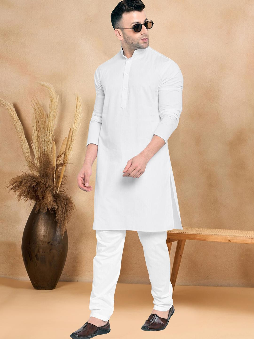 VS MALL White Cotton Blend Kurta Sets