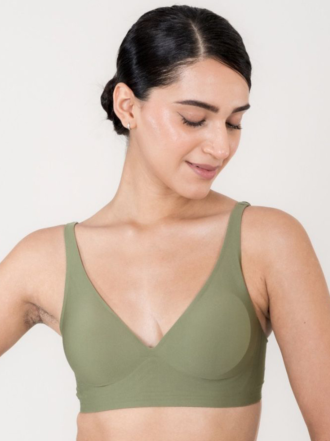 Shapercult Skyn Plunge Seamless Padded Wire free Bra