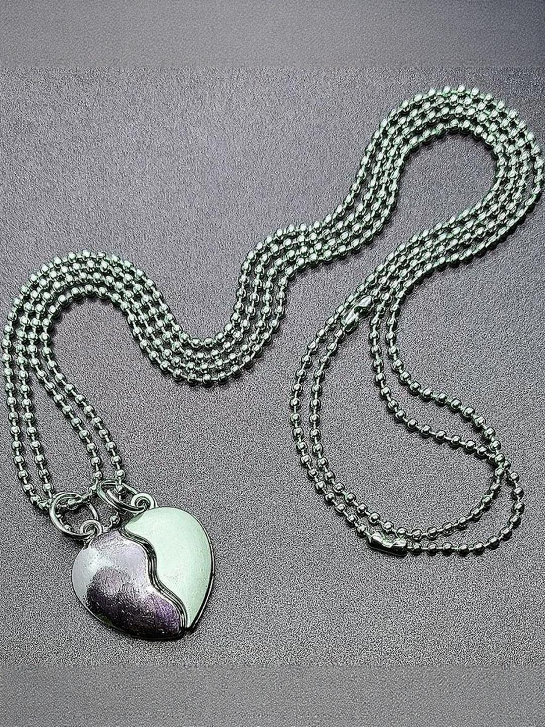 Dynamic Retail Global Rhodium-Plated Heart Shaped Pendants