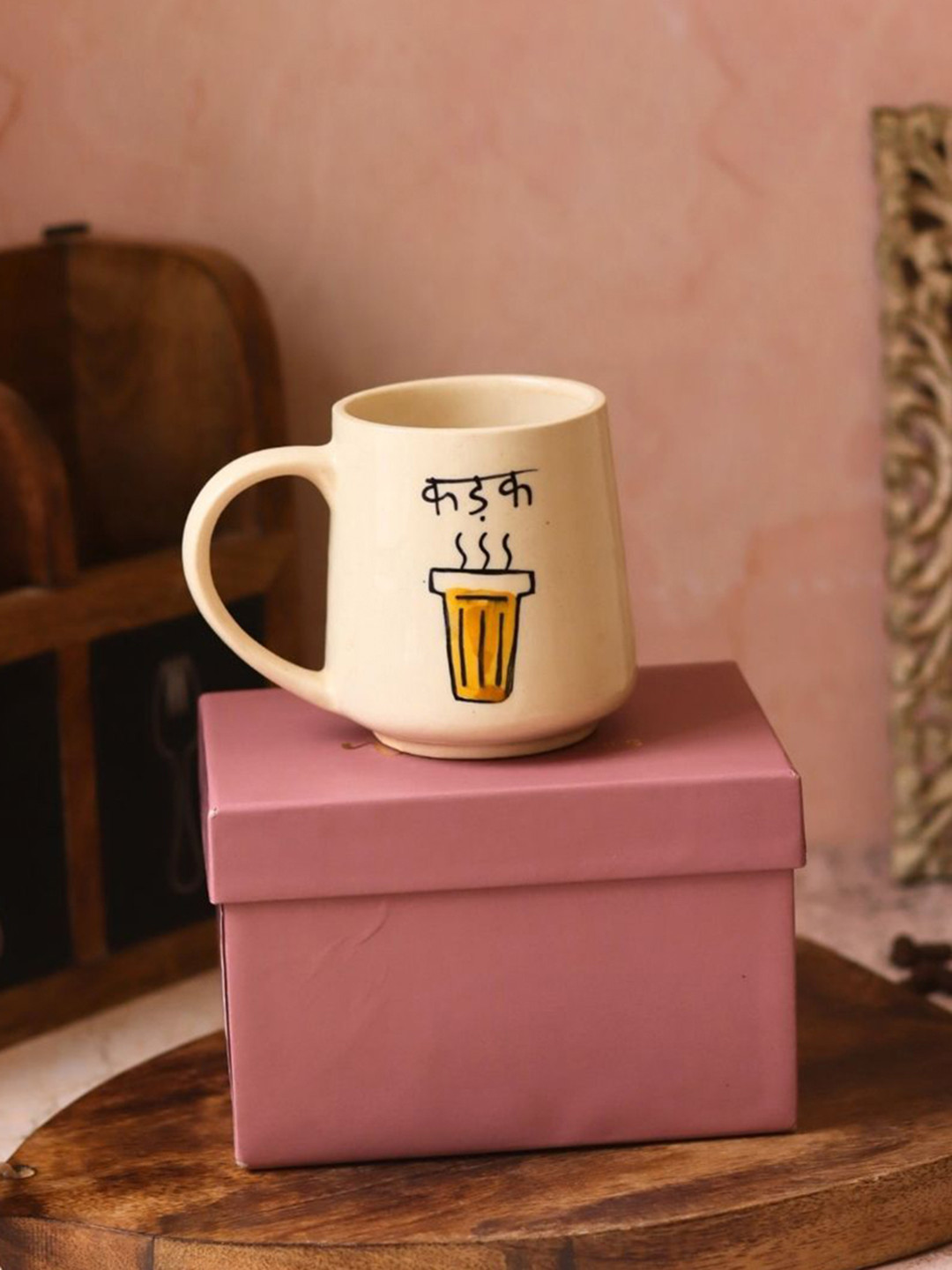 WEAVING HOMES White & Black Kadak Printed Ceramic Glossy Mug With Gift Box-250 ml