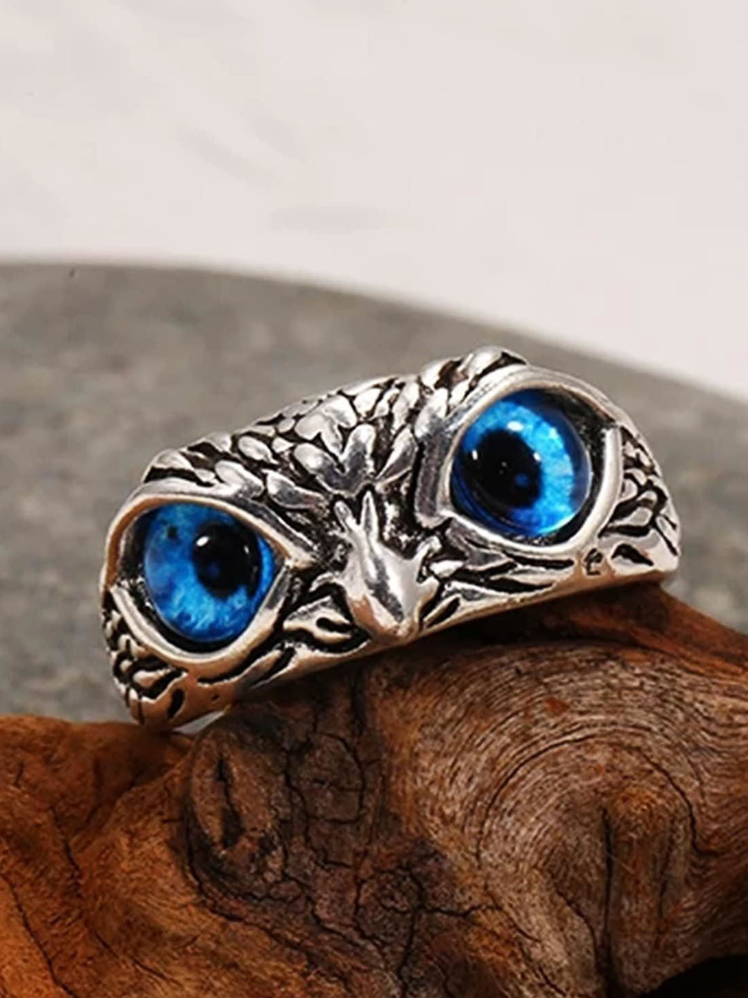 VS Unique Collection Unisex Silver Adjustable Blue Eyes Owl Thumb Finger Ring
