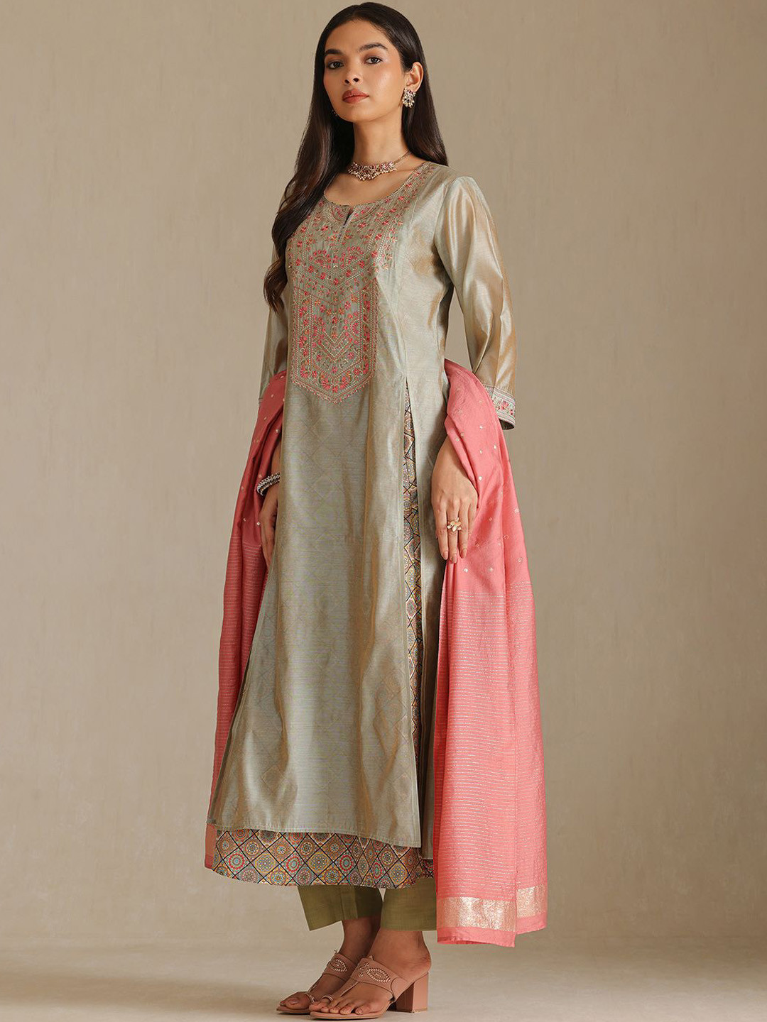 Soch Floral Embroidered Yoke & Border Notch Neck Thread Work Kurta With Trousers & Dupatta