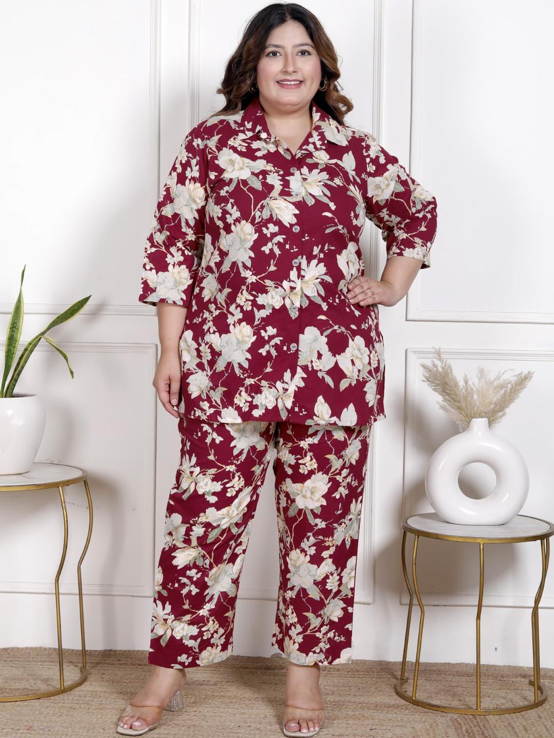 Swasti Women Maroon Clothing Set