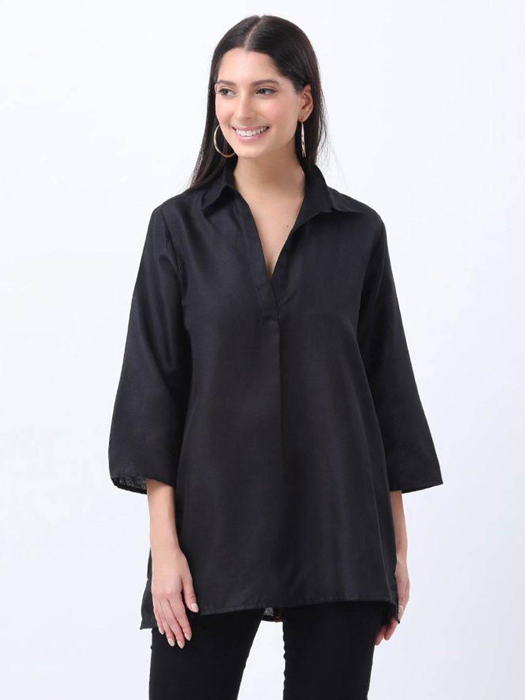 Qurvii Black Solid Half Placket Printed Pleat Back Rayon Shirt
