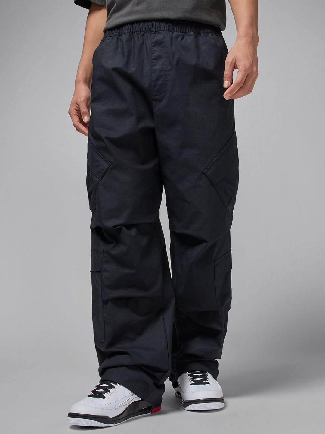 Nike Jordan Flight Men's Utility Loose Fit Mid-Rise Cotton Cargos Trouser