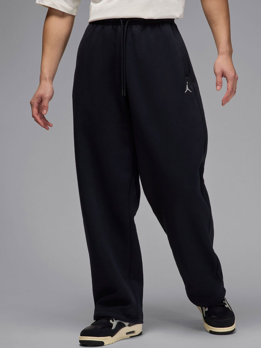 Nike Jordan Brooklyn Fleece Men's Solid Mid-Rise Loose Fit Regular Trousers