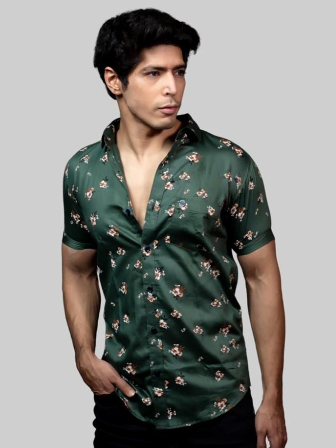 INDIAN THREADS Men Straight Fit Floral Printed Spread Collar Cotton Casual Shirt