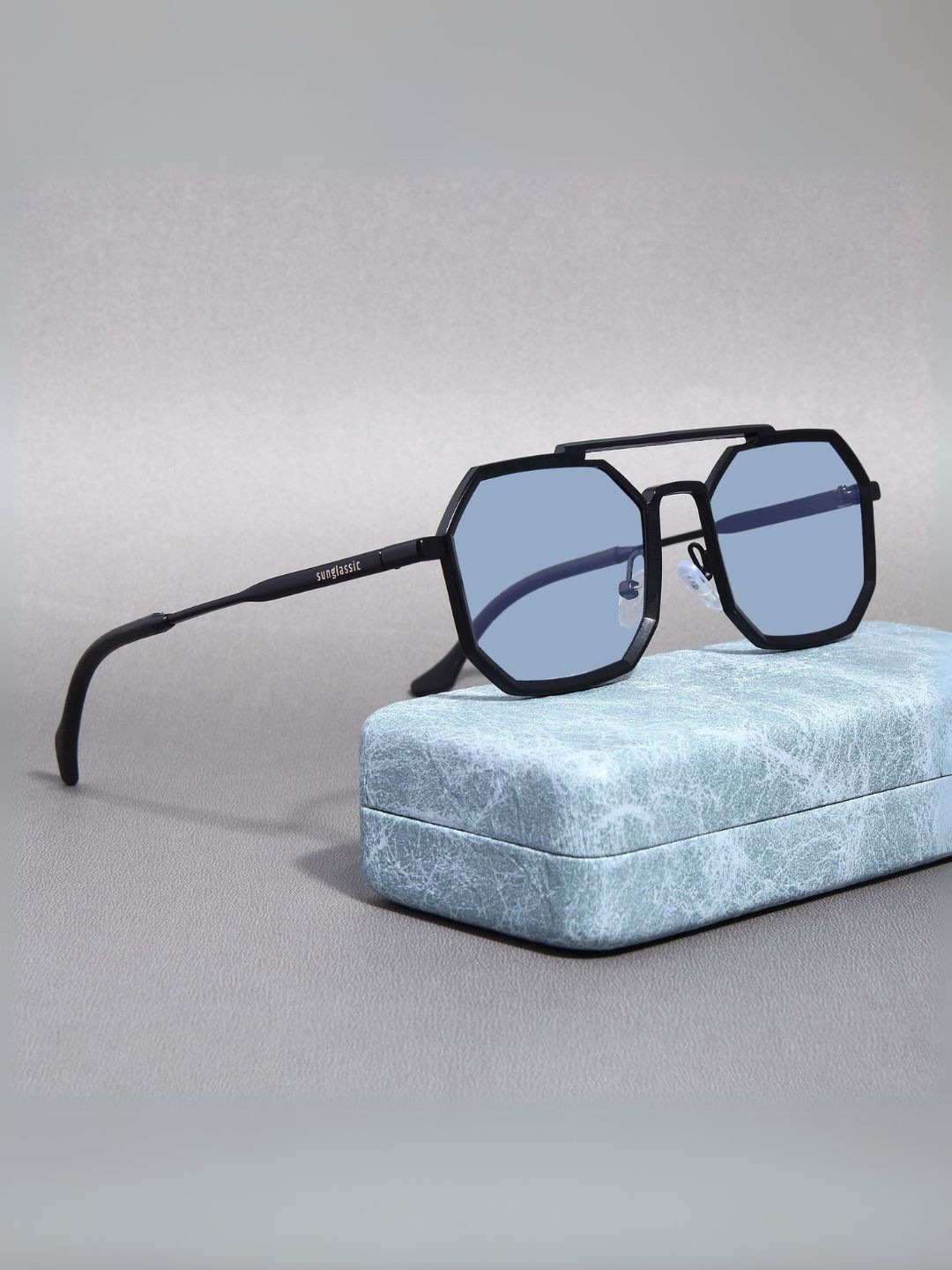 SUNGLASSIC Unisex Blue Full Rim UV Protected Lens Square Sunglasses