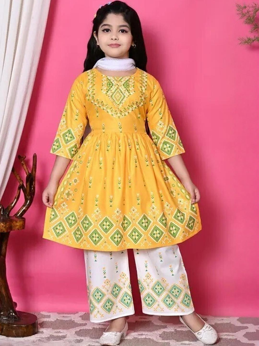 ITC FASHION Yellow Polyester Dresses