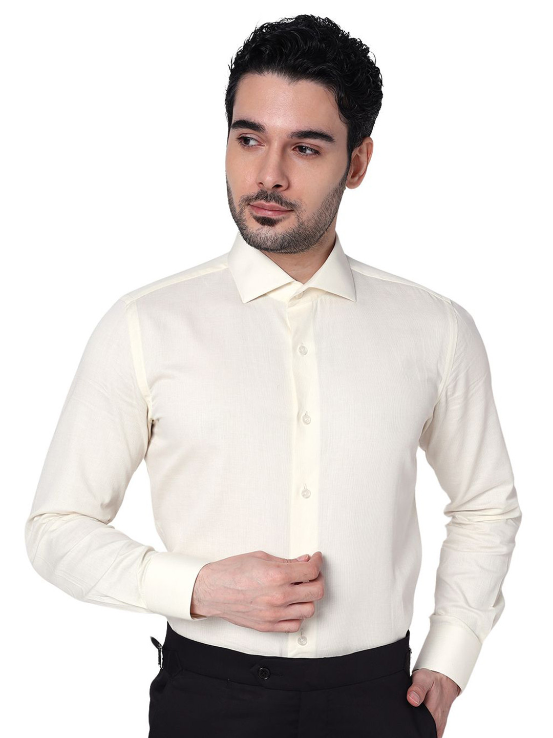 COGNOSCENTE Cutaway Collar Tailored Fit Cotton Formal Shirt