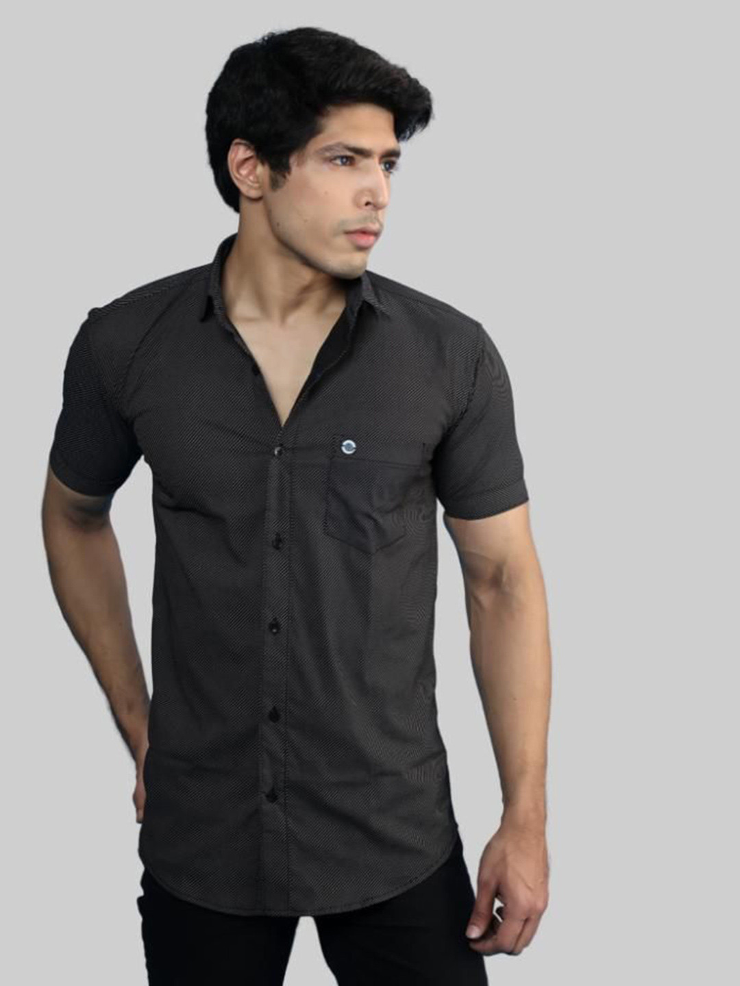 INDIAN THREADS Men Straight Fit Multi Striped Spread Collar Cotton Casual Shirt