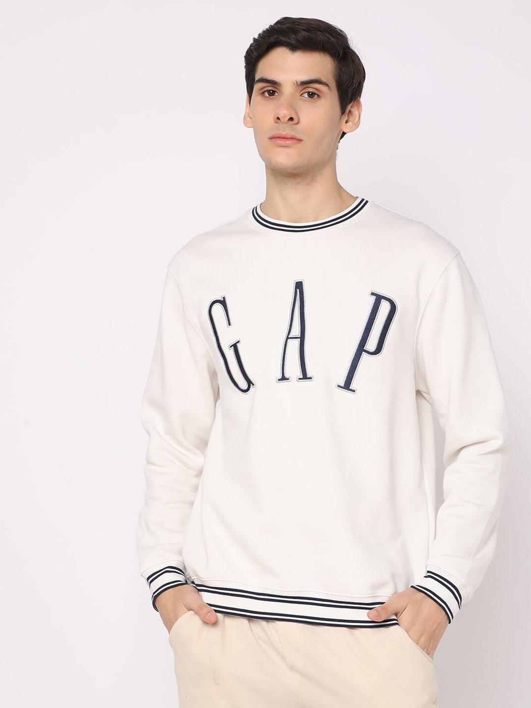 GAP Contrasting Edges Embroidered Brand Logo Sweatshirt with Inner Fleece
