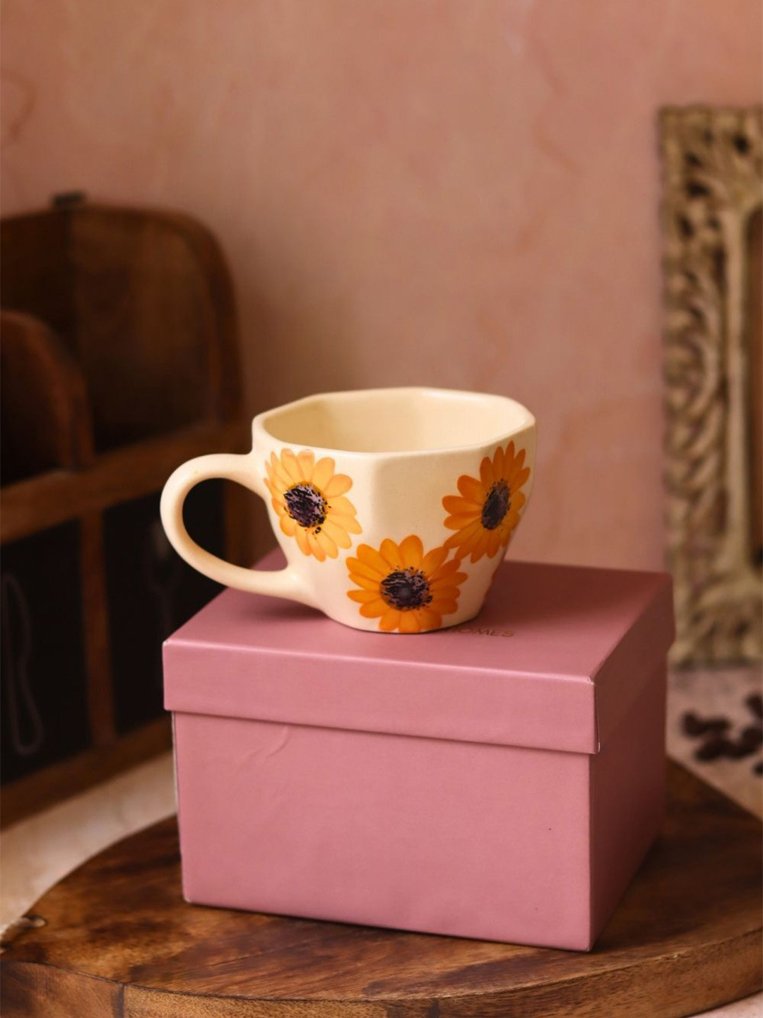 WEAVING HOMES Yellow & Red Surajmukhi Printed Ceramic Glossy Mug With Gift Box-220 ml