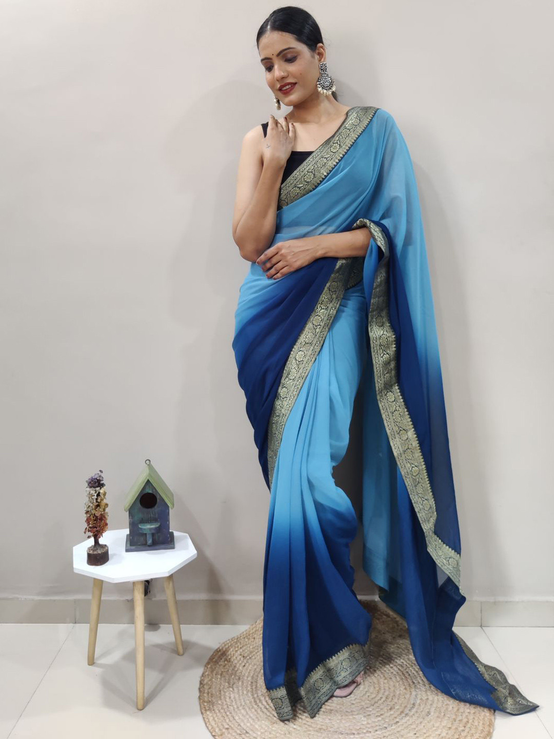 HERE&NOW Ombre Dual Tone Woven Design Border Saree